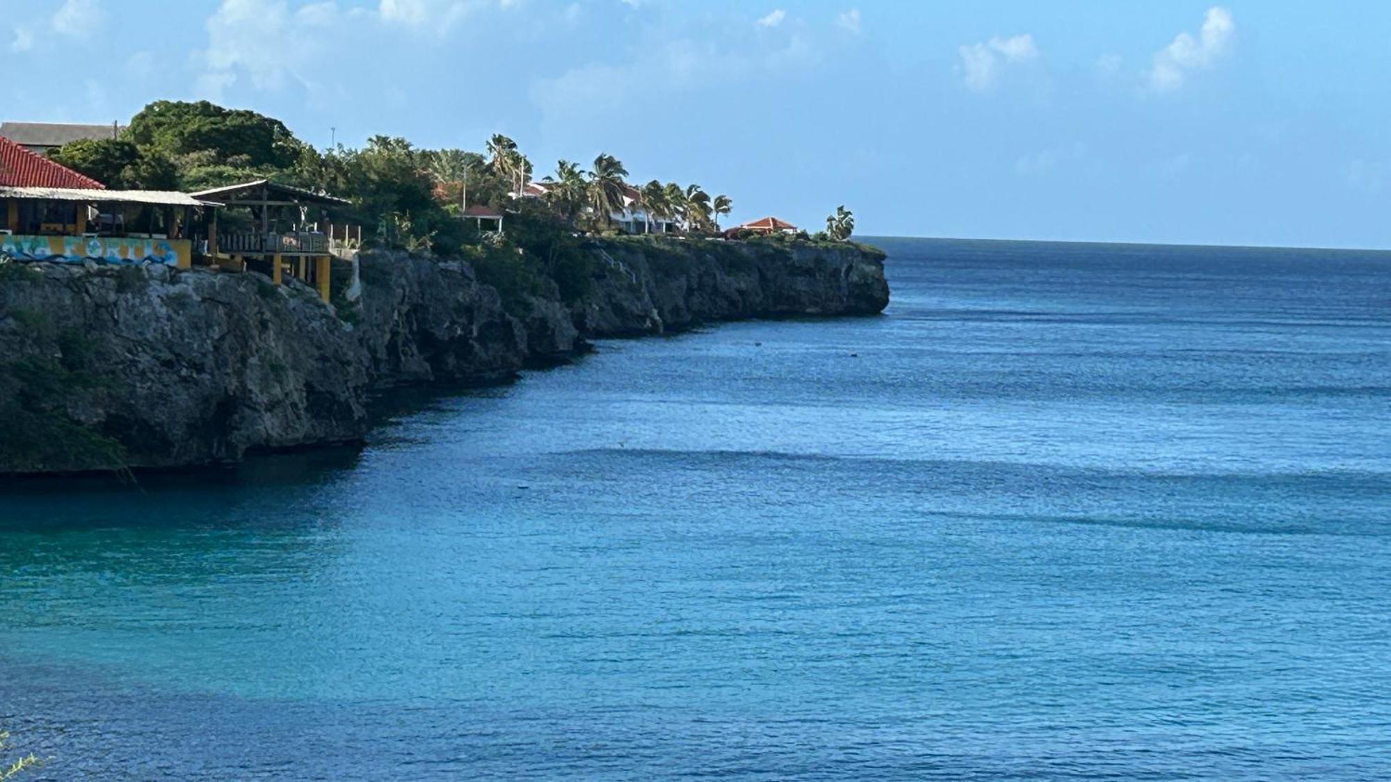 Marazul Dive Resort. 3 Bedroom Seafront House. Dive, Snorkel, Enjoy Amazing Sunsets Westpunt Екстериор снимка